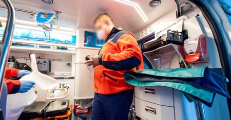 Wybuch w ośrodku dla seniorów. Petarda wybuchła w dłoni mężczyzny