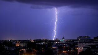 Wtorek w kujawsko-pomorskim pod znakiem ulew i burz. IMGW wydał ostrzeżenie