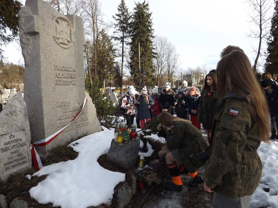 Betlejemskie Światło Pokoju dotarło do Ostrowca Świętokrzyskiego