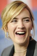 Kate Winslet słucha opinii rodziców