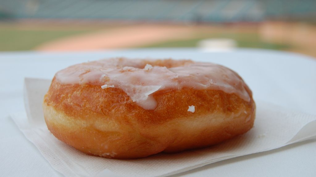 Pączki na zaczynie drożdżowym z galaretką