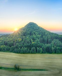 10 wygasłych wulkanów w Polsce. Unikatowe atrakcje Dolnego Śląska
