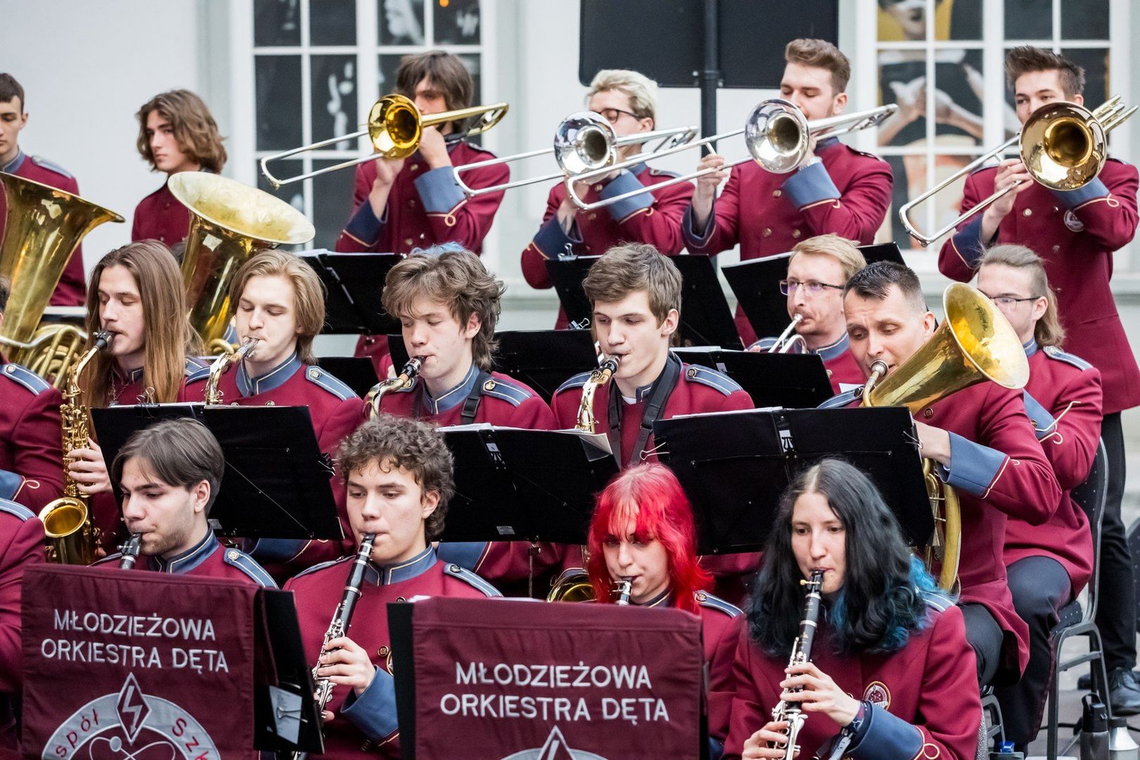 Młodzieżowa Orkiestra Dęta z bydgoskiego &#34;elektronika&#34; zagrała koncert w ramach festiwalu &#34;Swingująca Bydgoszcz&#34;.