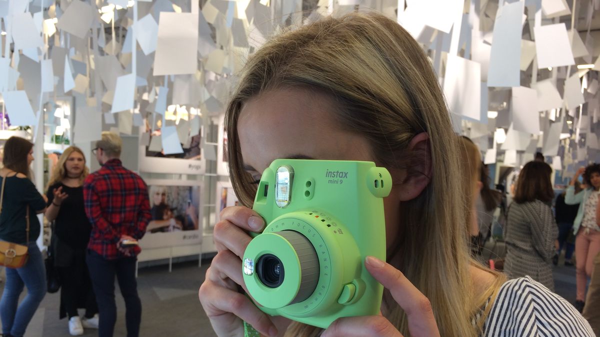 Fujifilm instax mini 9 w naszych rękach. Sprawdzamy nowinki 1