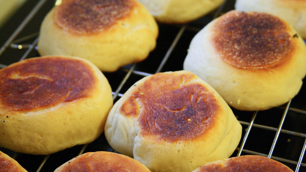 Opiekane muffiny angielskie z dodatkiem propionianu wapnia (na zakwasie, wzbogacone)