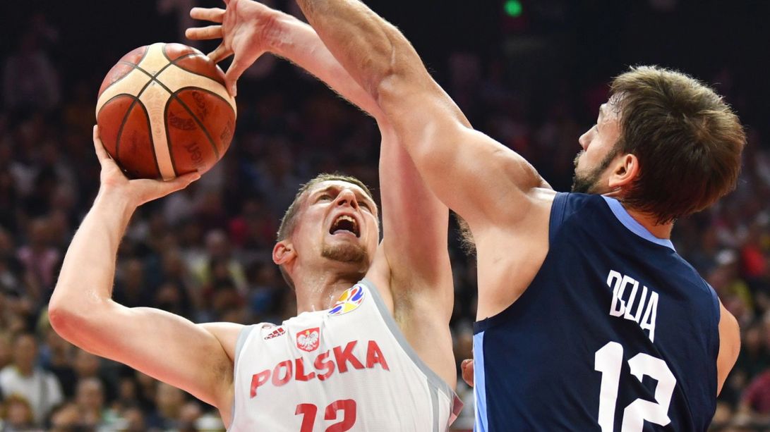 PAP/EPA / COSTFOTO  / Na zdjęciu: Adam Waczyński (z lewej) oraz Marcos Delia