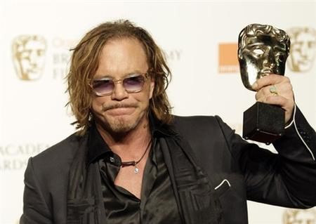 Mickey Rourke i jego cyckofobia