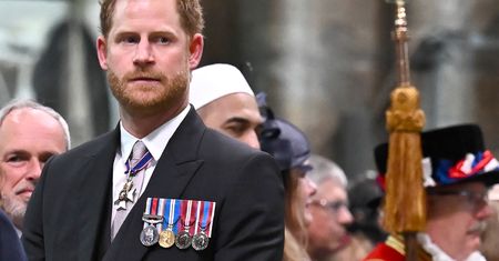 Harry samotny jak nigdy. Zachodnie media współczują księciu