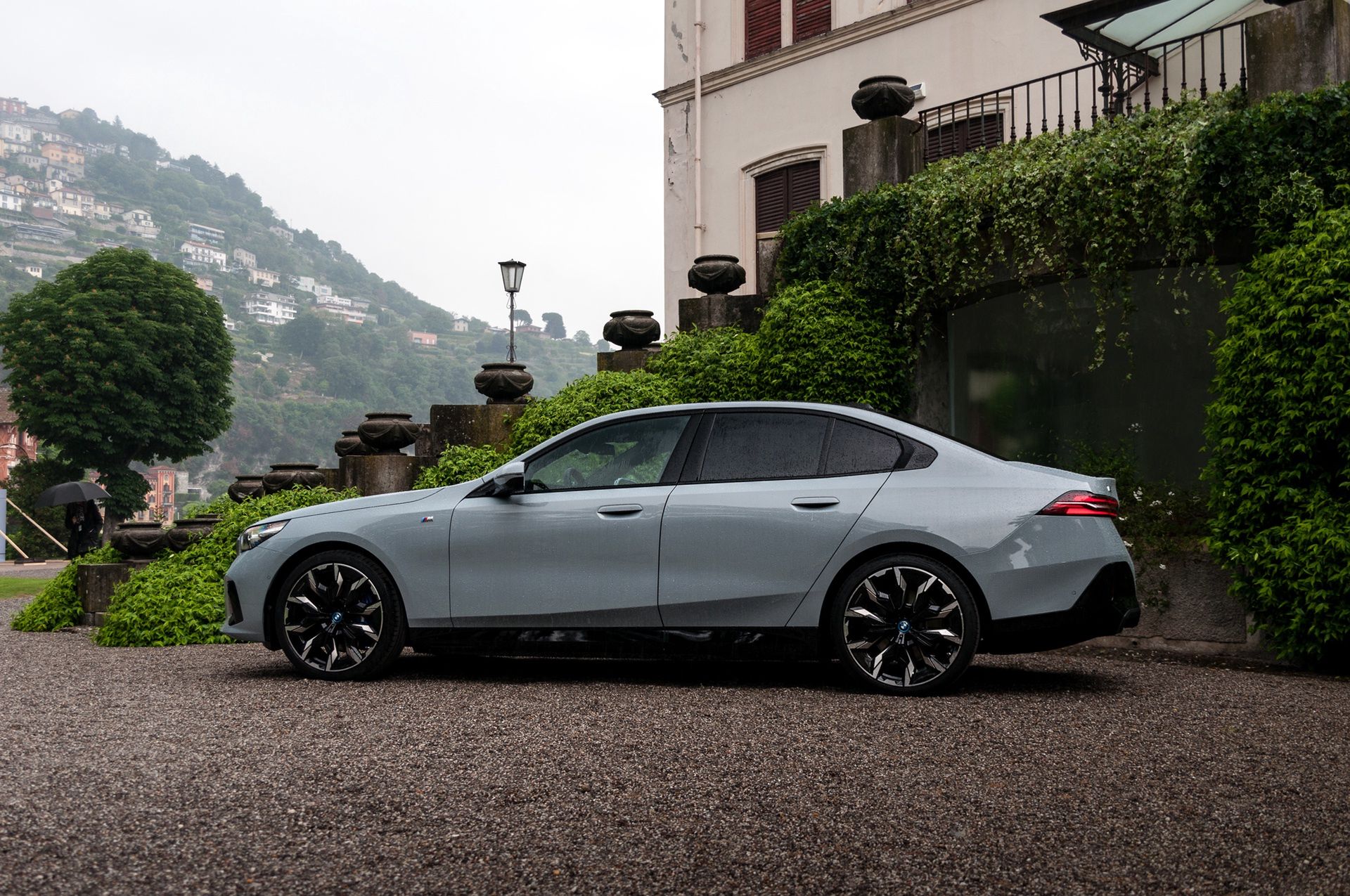 BMW i5 (2023)