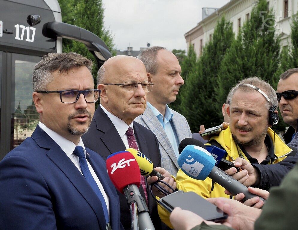 Autobus wodorowy NesoBus oficjalna prezentacja