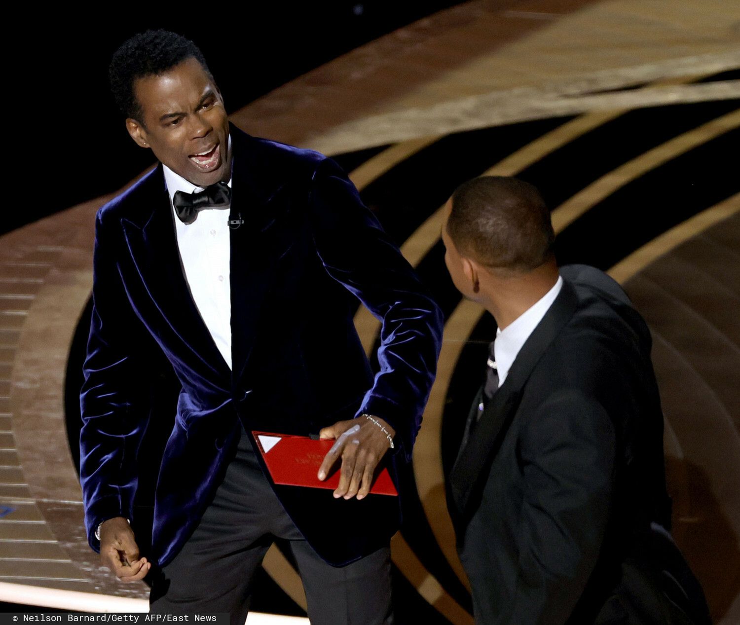 Will Smith uderzył Chrisa Rocka na scenie - Oscary 2022