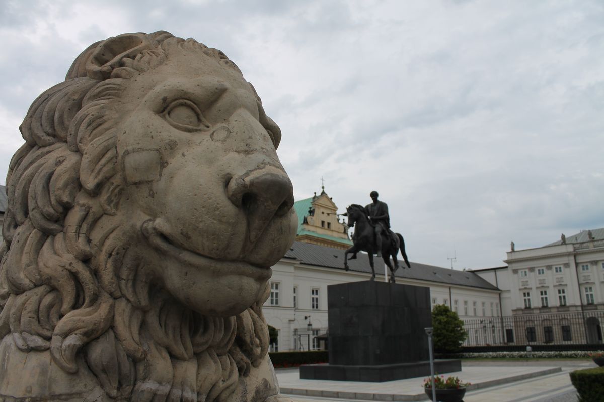 Próbował wedrzeć się do Pałacu Prezydenckiego. Groził funkcjonariuszowi BOR nożem