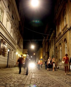 Szkolna wycieczka zakończona w klubie ze striptizem. 18-latek stracił w Krakowie majątek