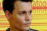 Johnny Depp nie patrzy na siebie