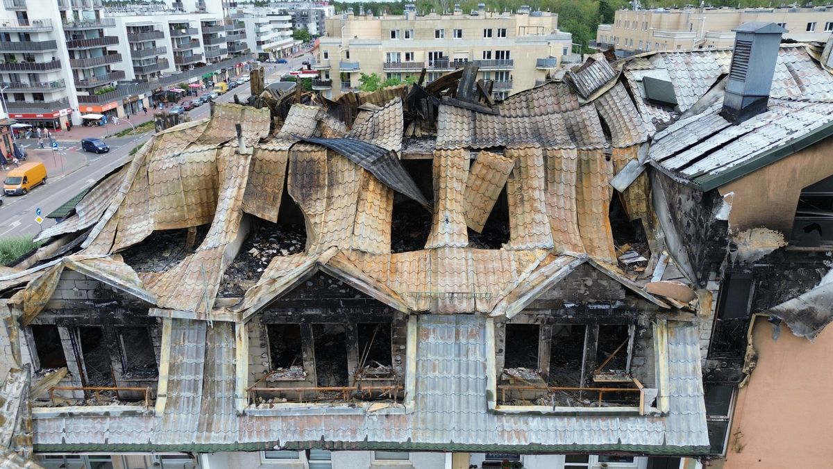 Pogorzelcy z Ząbek zirytowani biernością nadzoru budowlanego