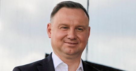 Kpiny przez łzy. "Szczękościsk" w reakcji na słowa Dudy