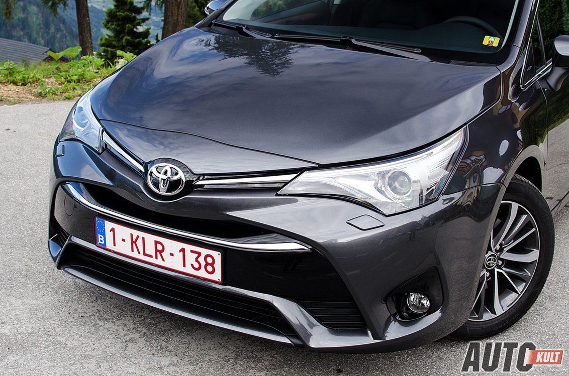 Żegnamy Toyotę Avensis. Ostatnie sztuki na sprzedaż