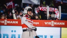 Cały on. Tylko spójrz, jak Żyła napisał nazwę Innsbruck