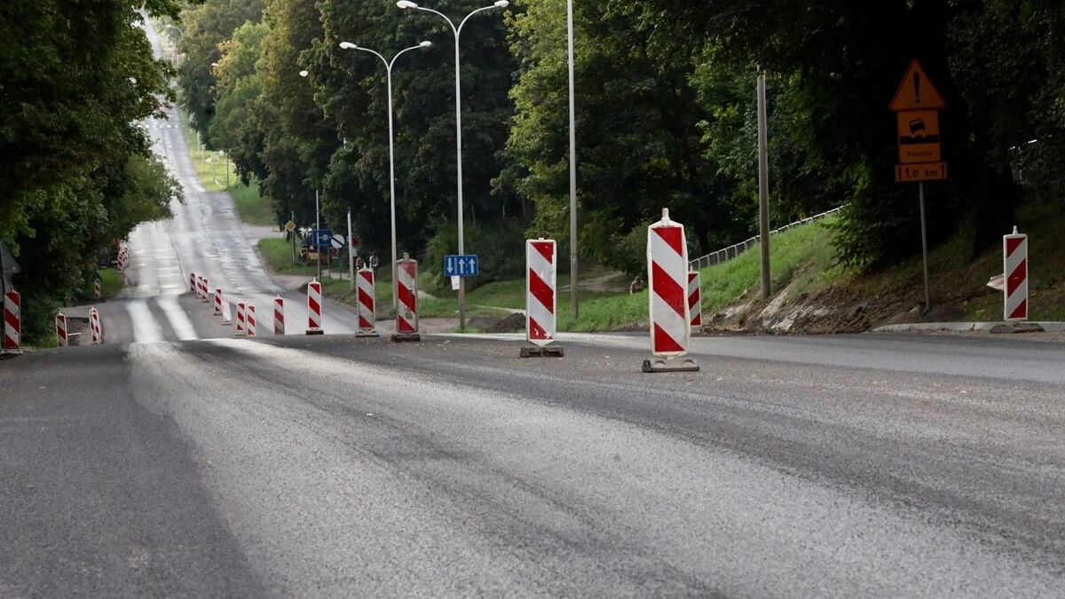 Wymiana nawierzchni na al. Warszawskiej
