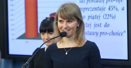 Kary za aborcję? Działaczka pro-life wywołała burzę, mamy jej komentarz: "To manipulacja"