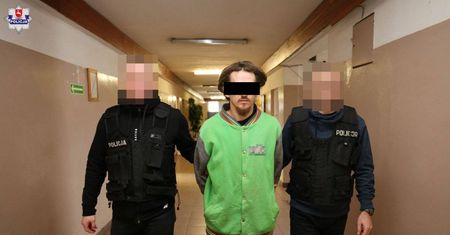 Fałszywy policjant był gotowy do odbioru pieniędzy. Wyłudził łącznie 50 tys. zł