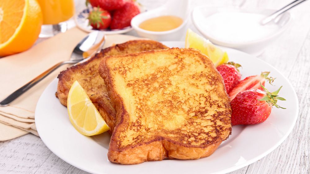 Tosty francuskie przygotowane z mlekiem o niskiej zawartości tłuszczu (2%)