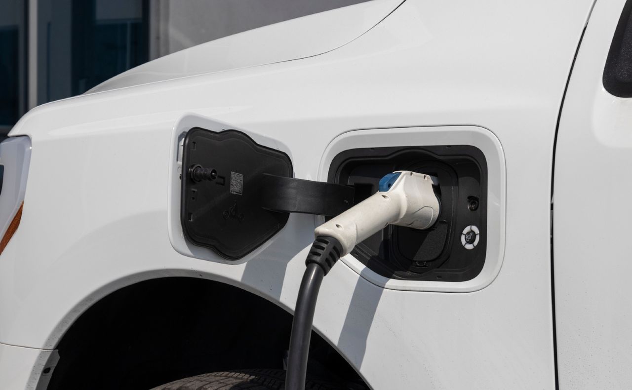 Jak obniżyć koszty ładowania samochodu elektrycznego?