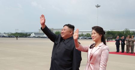 Dokumenty zniszczono, ale przeszłość żony Kim Dzong Una i tak wyszła na jaw