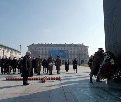 Politycy PiS uczcili pamięć ofiar katastrofy smoleńskiej