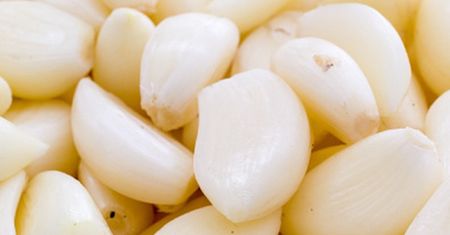 Zapycha naczynia krwionośne, zagraża sercu. Tak się go pozbędziesz