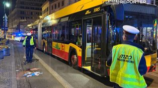 Warszawa: Poważne potrącenie przez autobus na Nowym Świecie. Piesza w stanie krytycznym