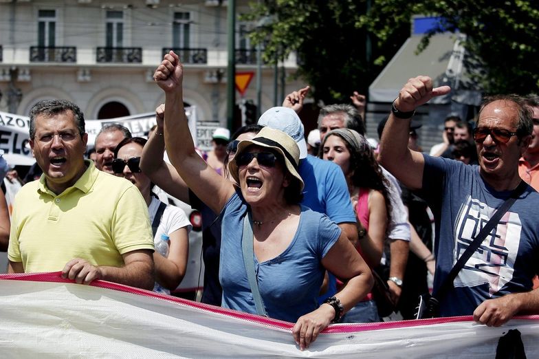 Grecja pod naciskiem. MFW chwali postępy