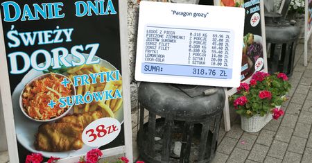 Nad Bałtykiem cofnęli się o 30 lat. Nowy trend wśród Polaków