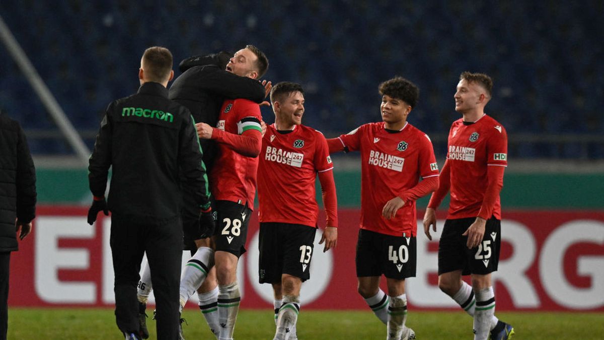 Getty Images /  DeFodi Images / Na zdjęciu: radość piłkarzy Hannoveru 96