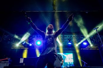 Rock na Bagnie 2025. W Goniądzu bawiły się tysiące fanów mocnych brzmień
