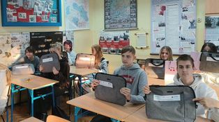 Nie wszystko, co widzą w Internecie, jest prawdą. Uczniowie ostrowieckiego "Staszica" uczą się rozpoznawać manipulację