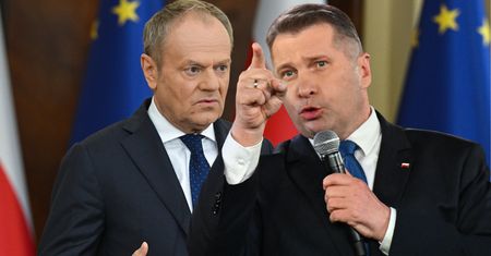 Czarnek oskarża Tuska o plagiat. "Przepisał ustawę"