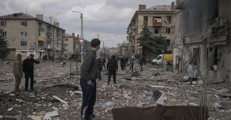 Ukraina: Rosja łamie wielkanocne zawieszenie broni