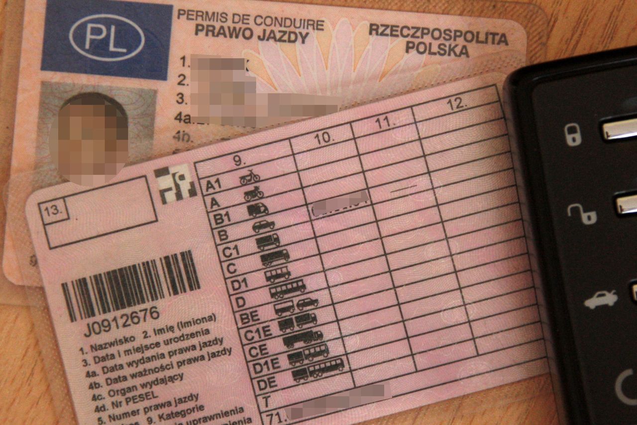 Mogą stracić prawo jazdy w 2026 roku. Chodzi o "czerwoną listę"