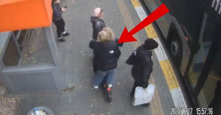 Boli od samego patrzenia. We dwie na jednej hulajnodze. Oto finał