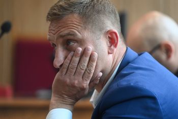Wprowadzani w błąd? Prokuratura bada fundację związaną z Bąkiewiczem
