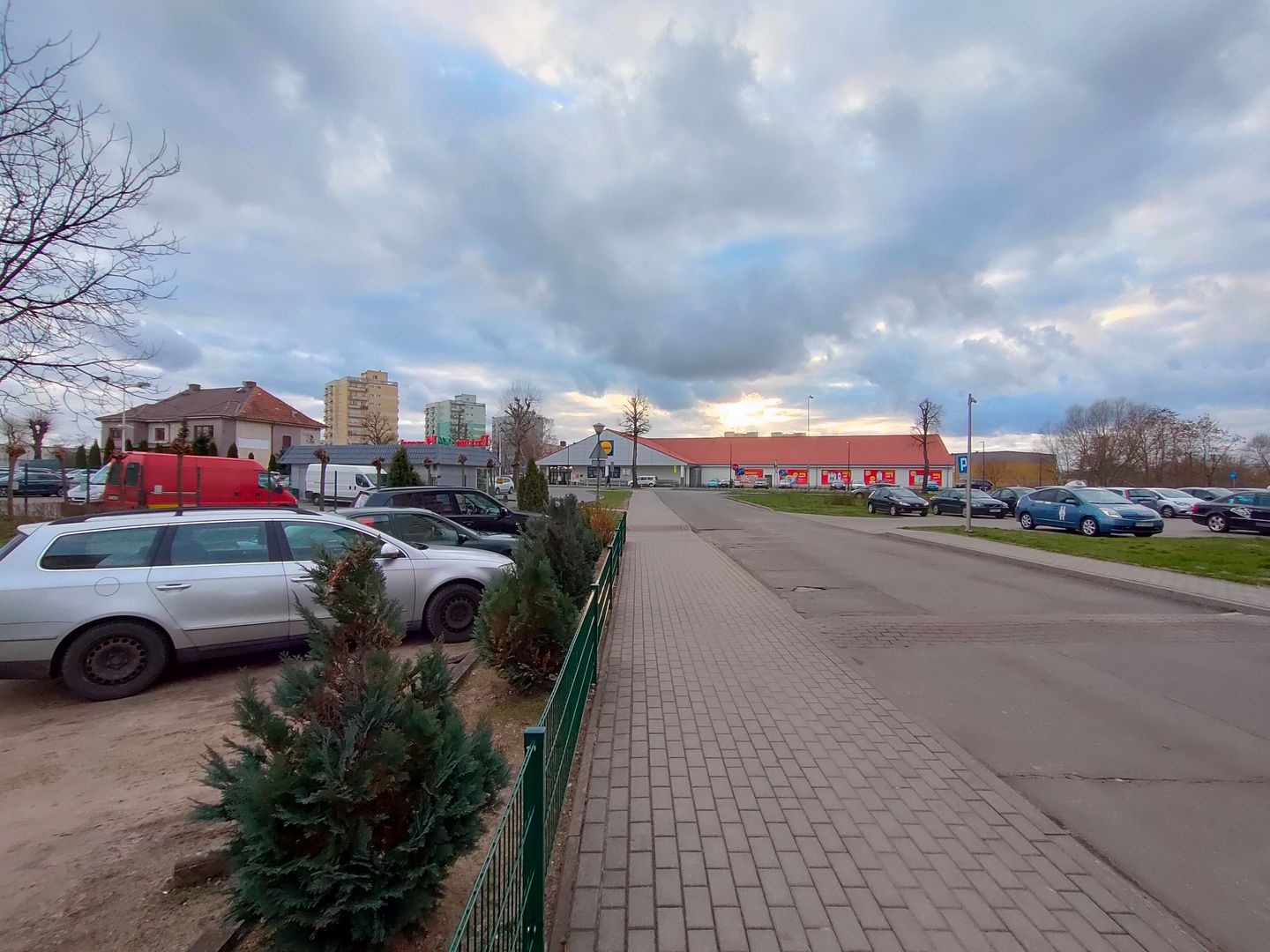Test najtańszego smartfonu z aparatem 108 Mpix. realme 8 Pro spełnia swoje obietnice 43