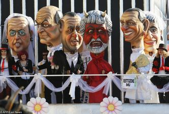 Włosi odgrywają grecką tragedię. Kryzys wisi na włosku