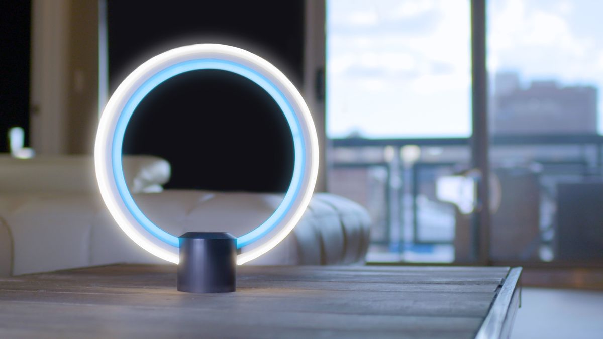 Biurkowa lampka od GE wyposażona w asystentkę Amazon Alexa 1