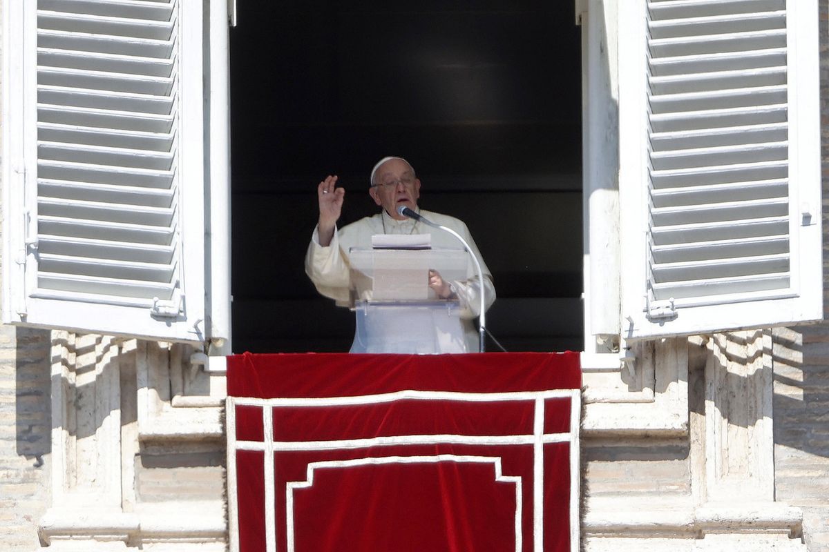 Papież Franciszek w niedzielę zaapelował o zatrzymanie zbrojnych ataków w Izraelu