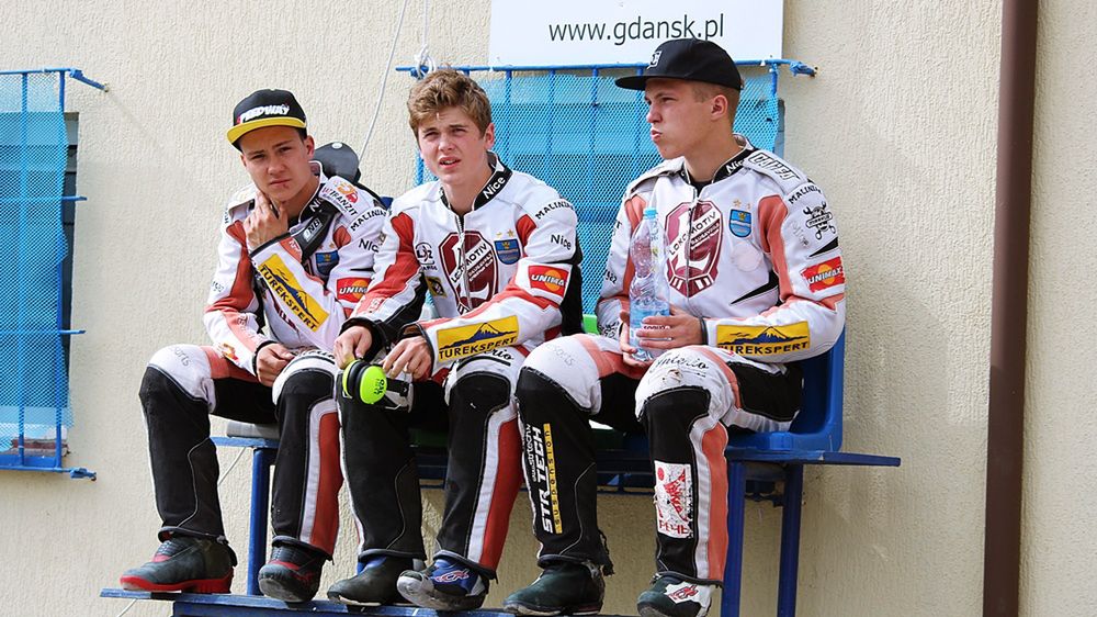 WP SportoweFakty / Grzegorz Jarosz / Od lewej zawodnicy Lokomotivu: Oleg Michaiłow, Artiom Trofimow, Davis Kurmis