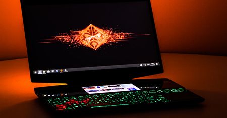 OMEN X 2s - gdy jeden ekran to za mało
