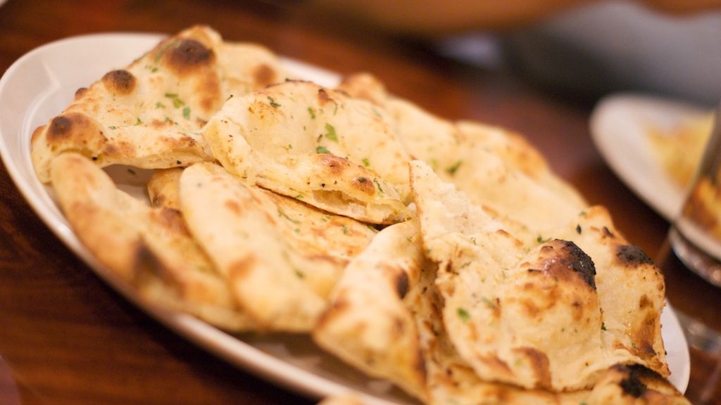 Mrożony chlebek naan z pełnej pszenicy