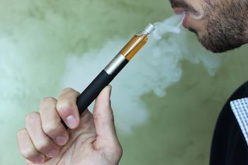 E-papierosy podrożeją? Sejm zagłosował "za". Oto podwyżki