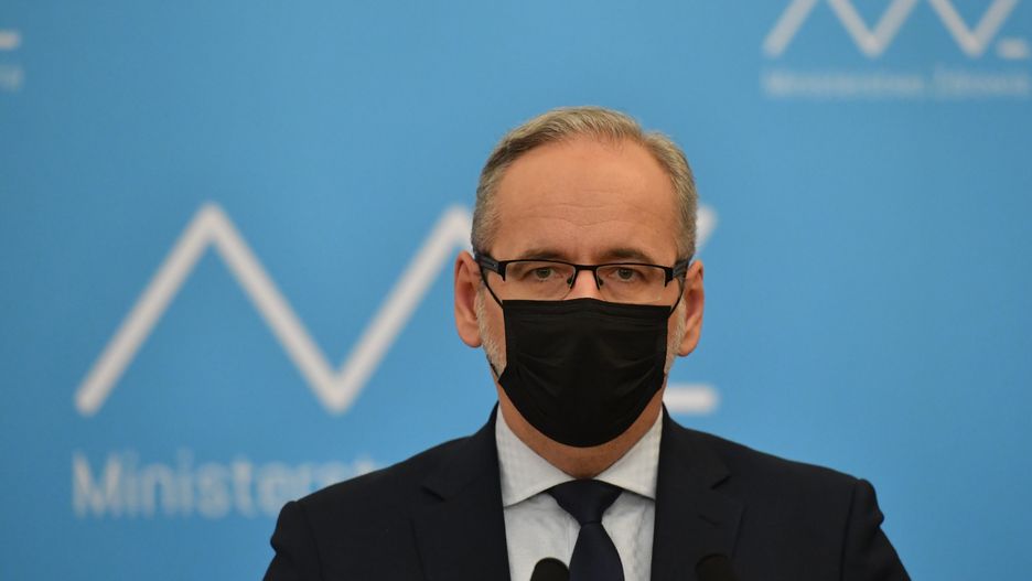 Niedzielski o obowiązkowych szczepieniach i piątej fali